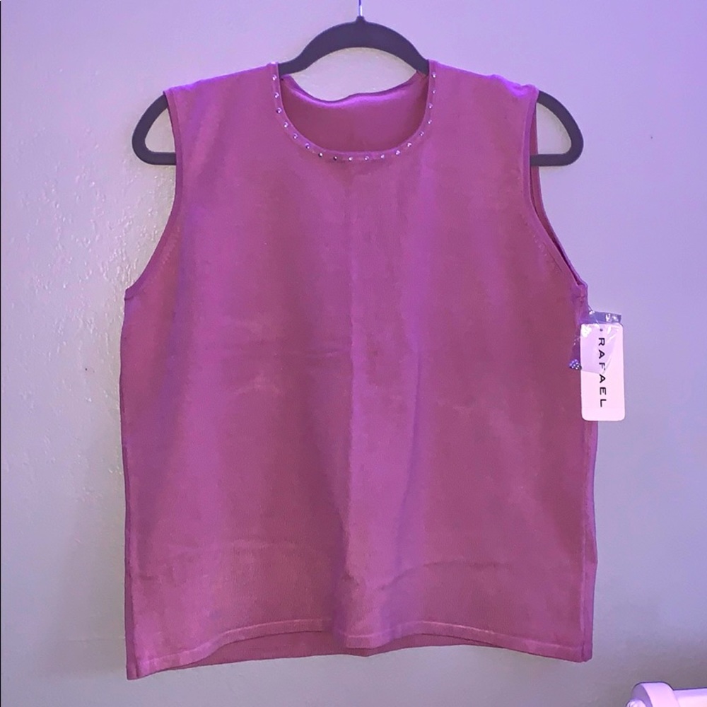Pink tank top (new with tags)